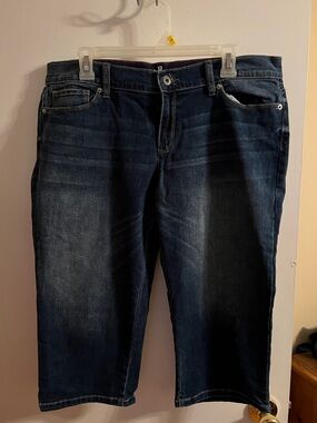 Liz Claiborne Dark Blue Denim Jean Capris